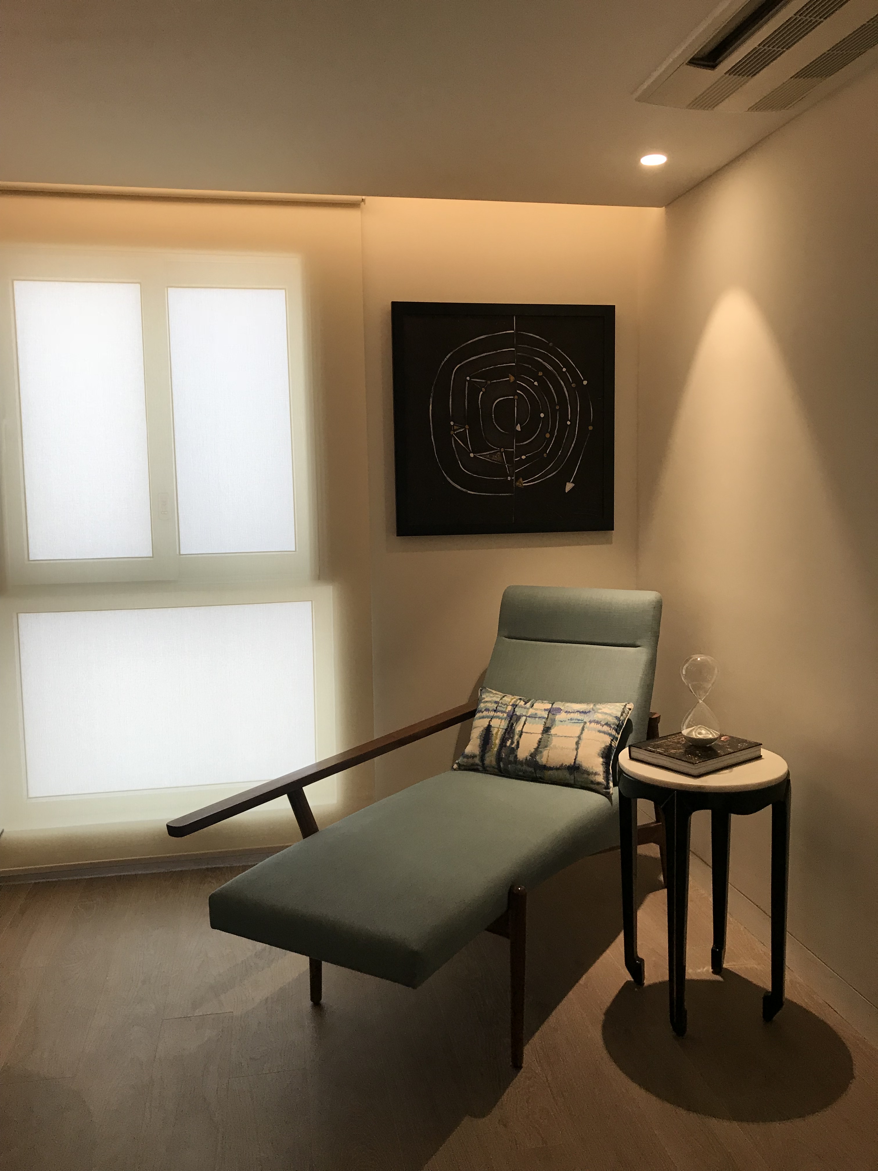 Mr. Aggarwal Residence interior project image